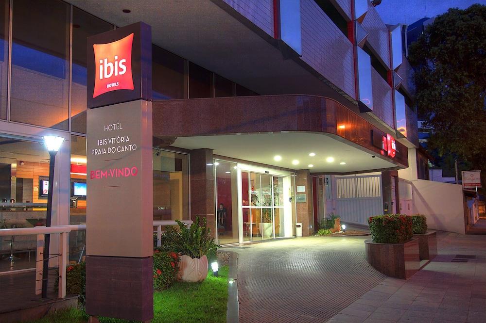 Ibis Vitoria Praia Do Canto Exterior foto